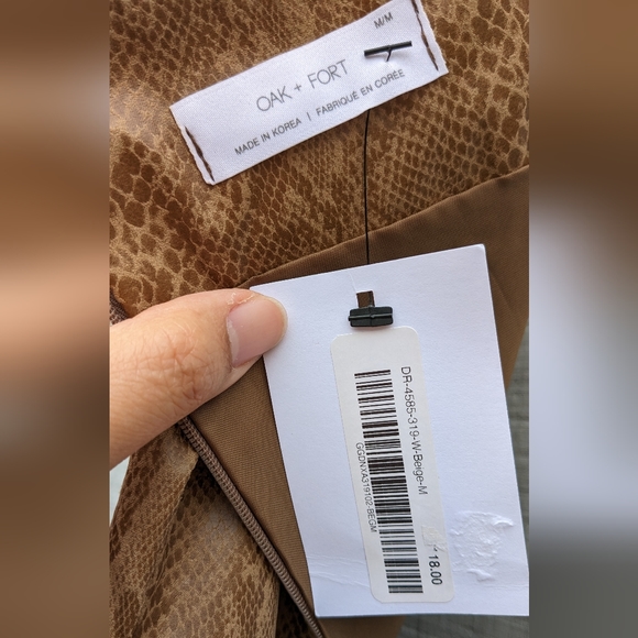 Oak + Fort Dress. Size M - Picture 5 of 5